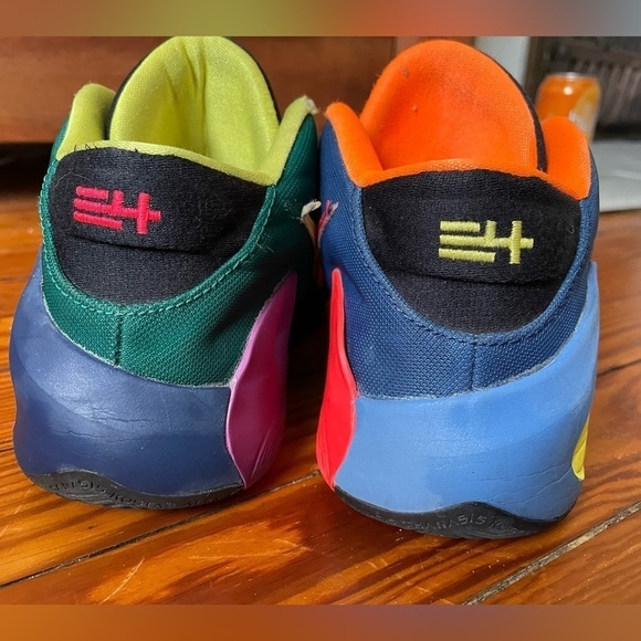 Nike Zoom Freak, kids 6, multicolor mid-rise basketball running active sneakers - Picture 7 of 13